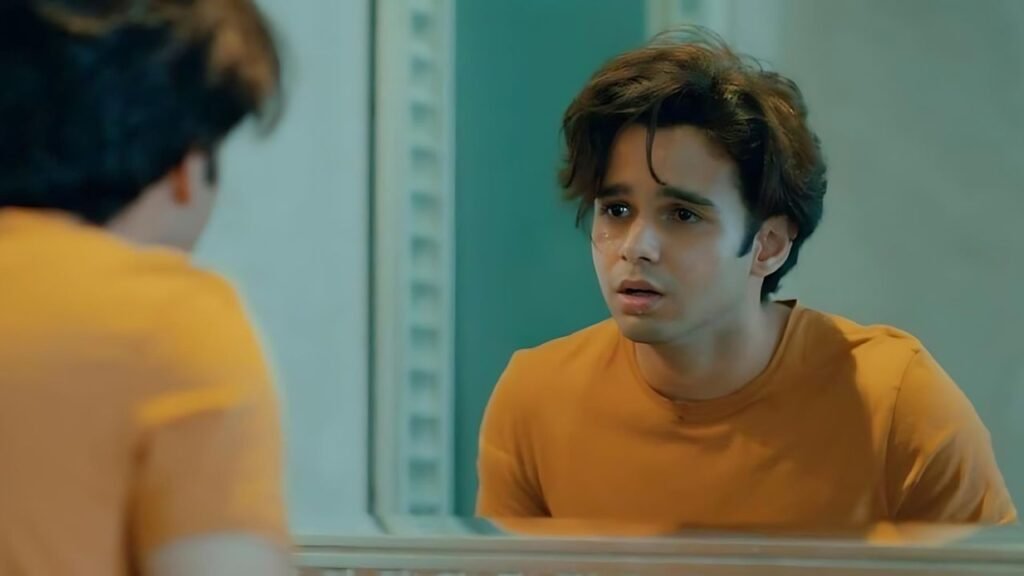 Ritwik Sahore as Kunal Marathe