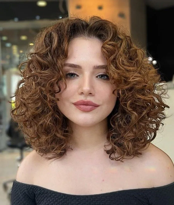 Cute Haircuts for Round Face Female Indian
